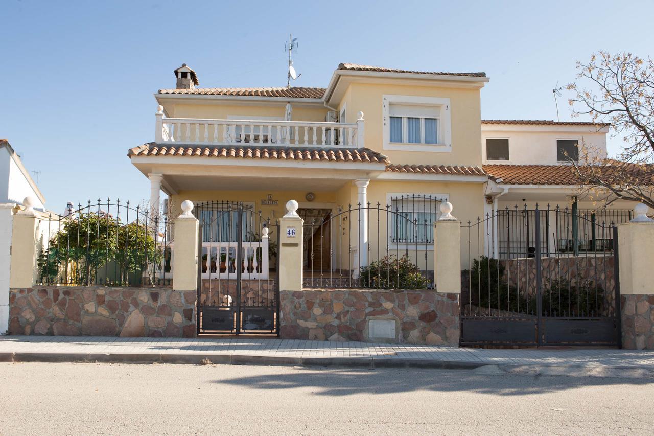 La Rosaleda De Orgaz Guest House Exterior photo