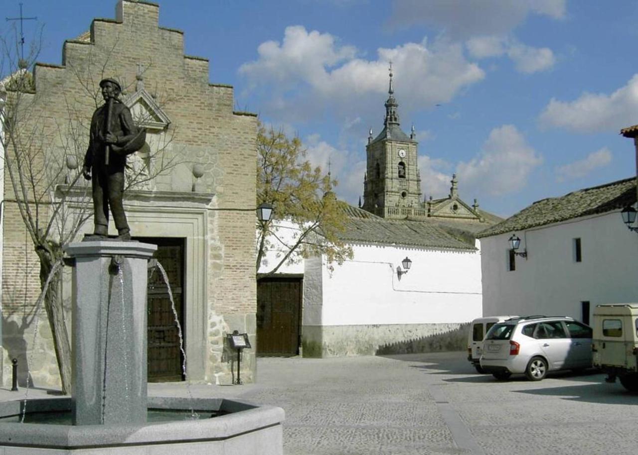 La Rosaleda De Orgaz Guest House Exterior photo